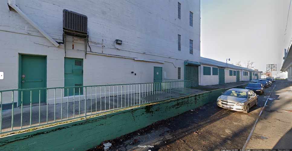 21st and R Self Storage