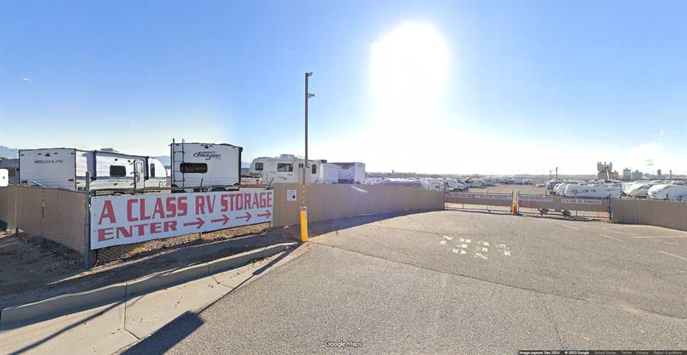A Class RV Storage at Osuna