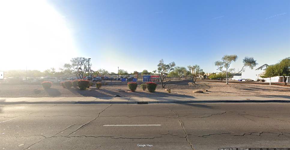 A Secured RV & Vehicle Storage