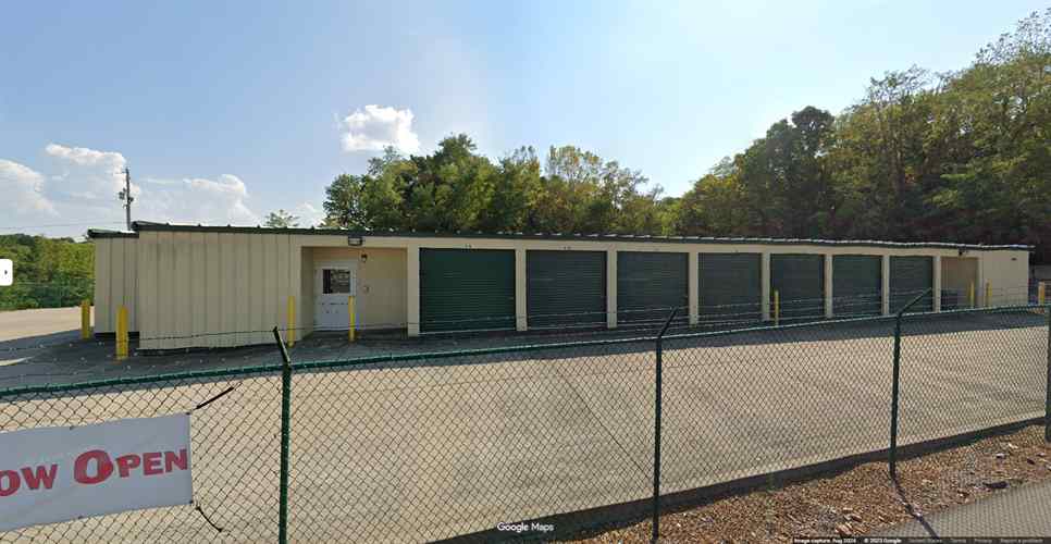 Chris Pitts Self Storage of Clarksville