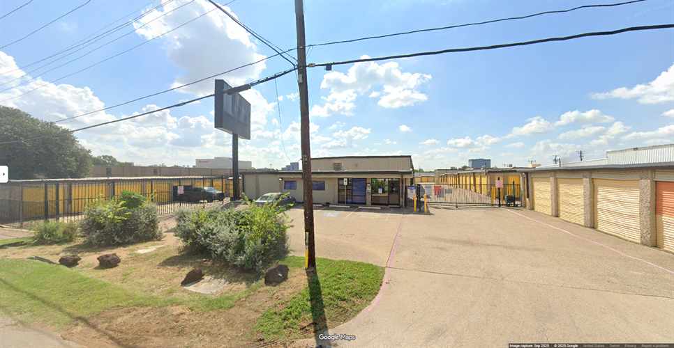 Devon Self Storage Dallas, Texas