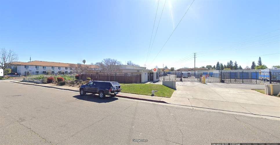 Devon Self Storage Sacramento, California