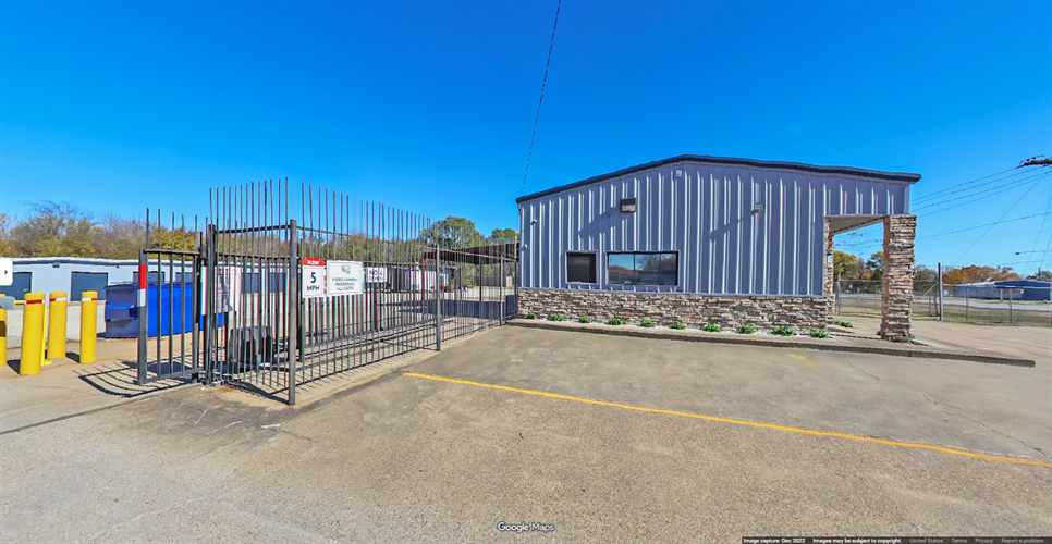 FreeUp Storage Terrell E. Moore Avenue