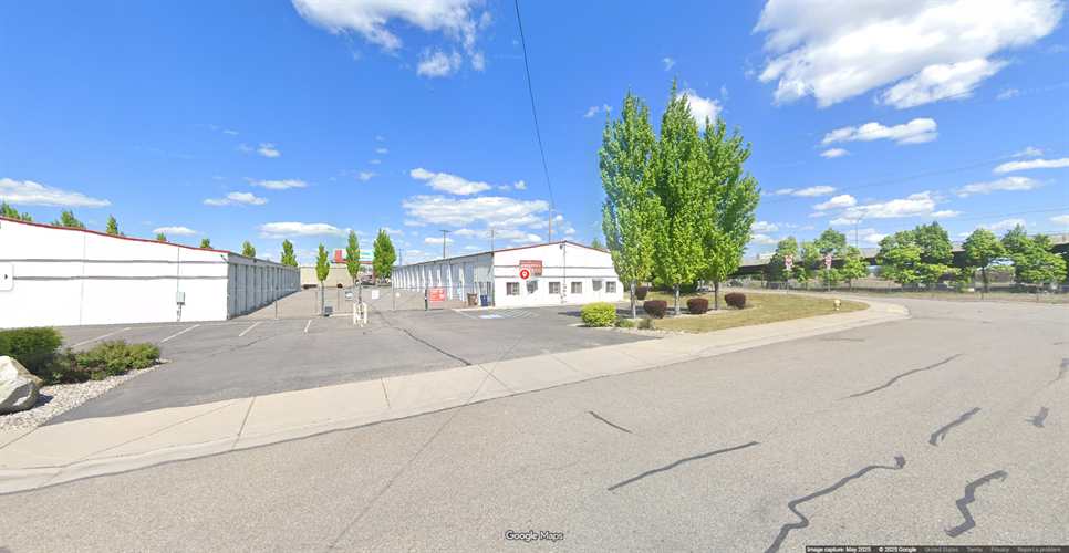 Green Street Maxi Storage