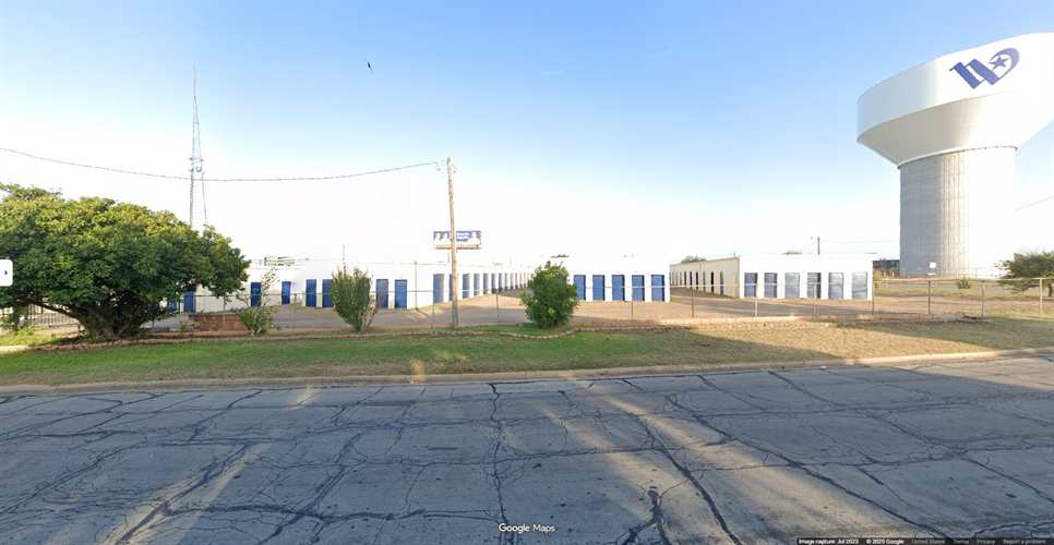 Ideal Storage- Hwy 6