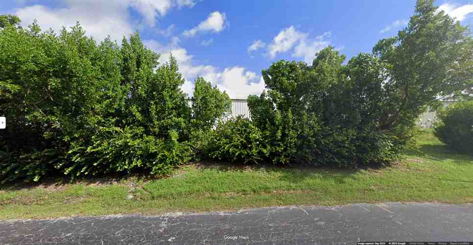 Island Storage Suites