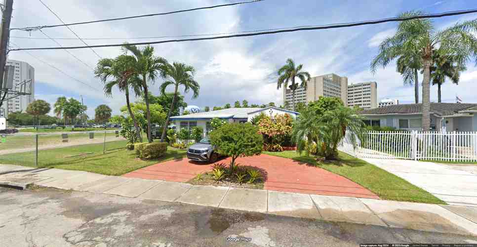 Miami Boat Locker Storage Facility