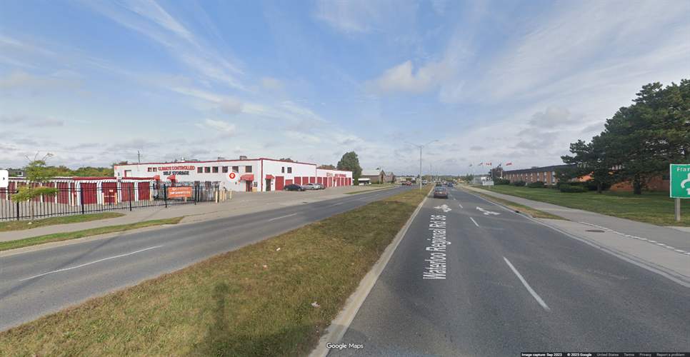 Mini Mall Storage - Cambridge