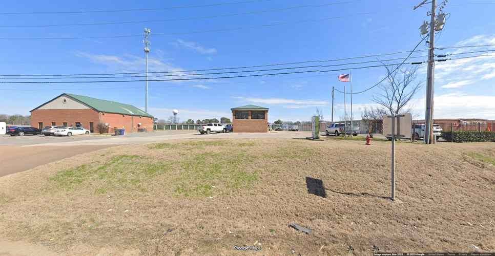 Mini Mall Storage - Nesbit