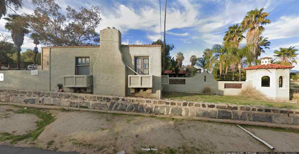 Neighbor RV & Car Storage