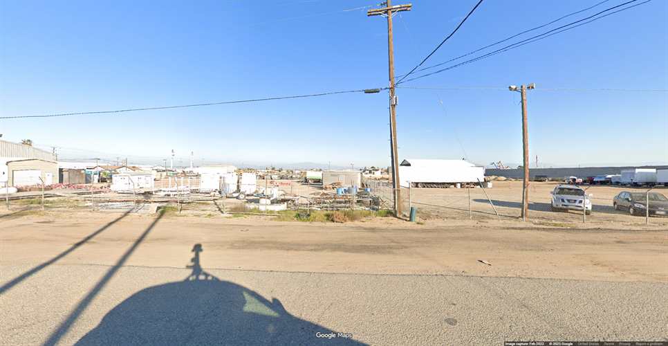 Neighbor RV & Car Storage