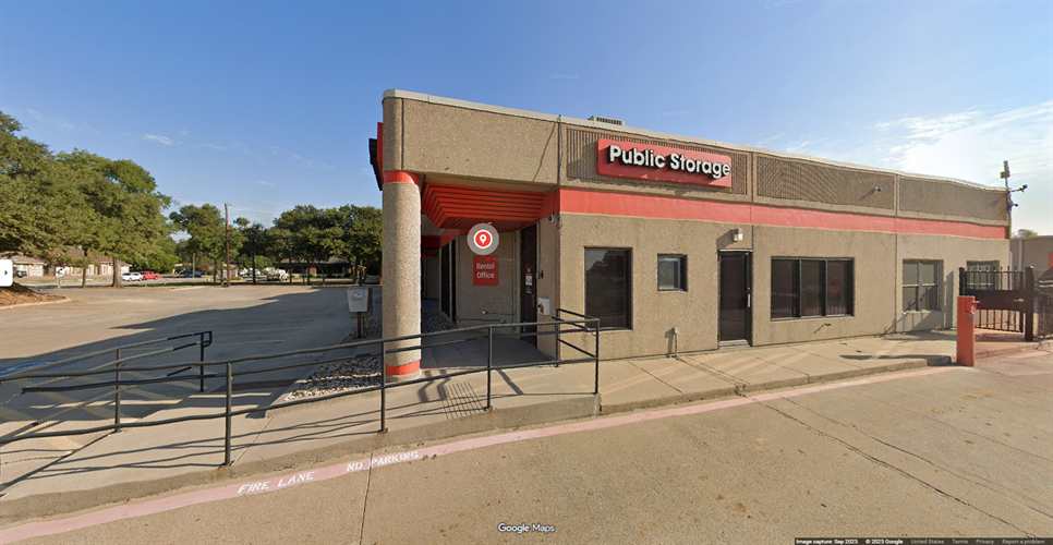 Public Storage