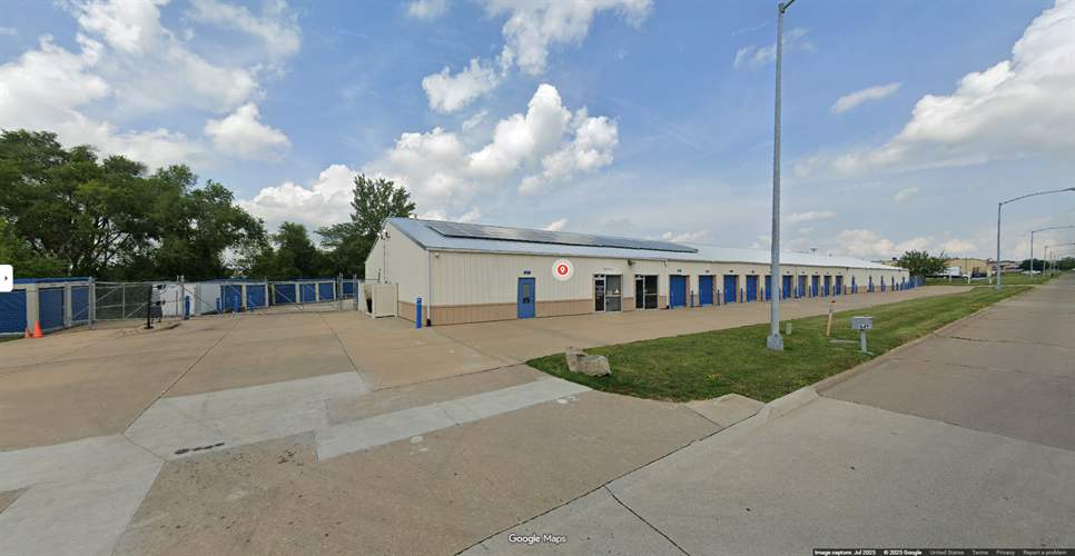 QC-Storage: Mini & Self-Storage in Davenport, Iowa