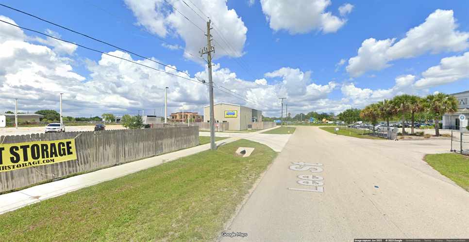 Senyah RV & Boat Storage