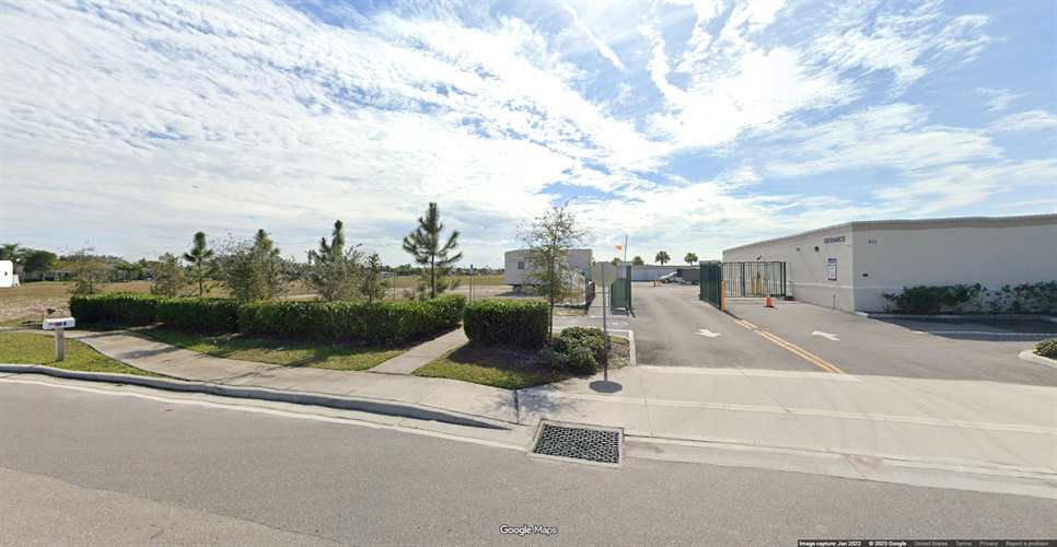 Store Space Self Storage