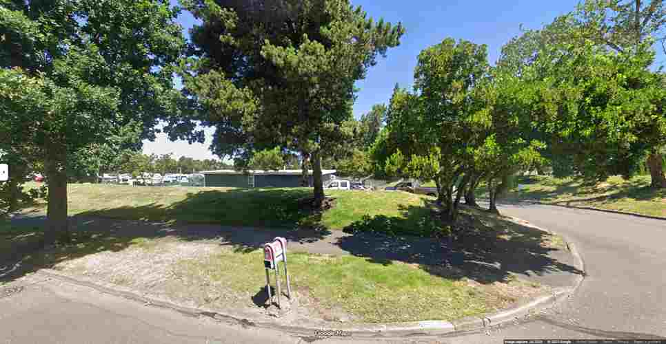 Tomahawk Storage Co, a Columbia Crossings Company